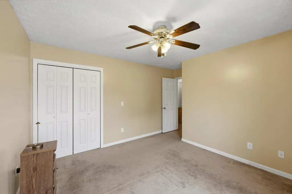 2904 Affirmed Court Lexington KY 40509