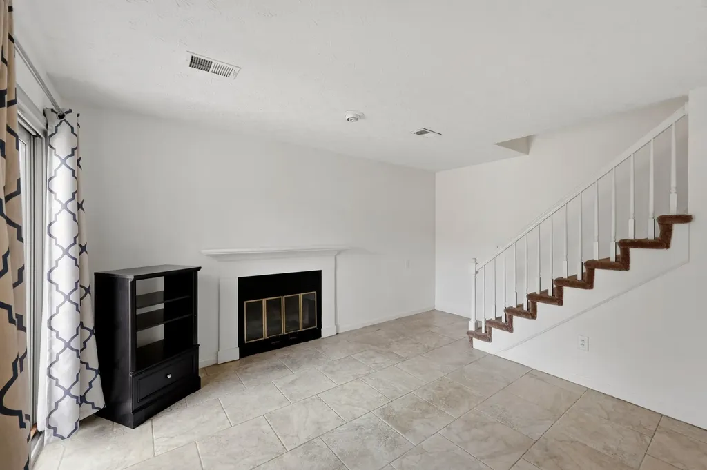 2904 Affirmed Court Lexington KY 40509