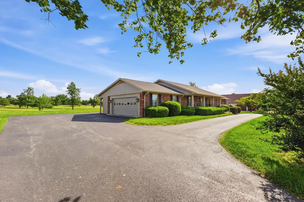 205 Holly Lane Princeton KY 42445
