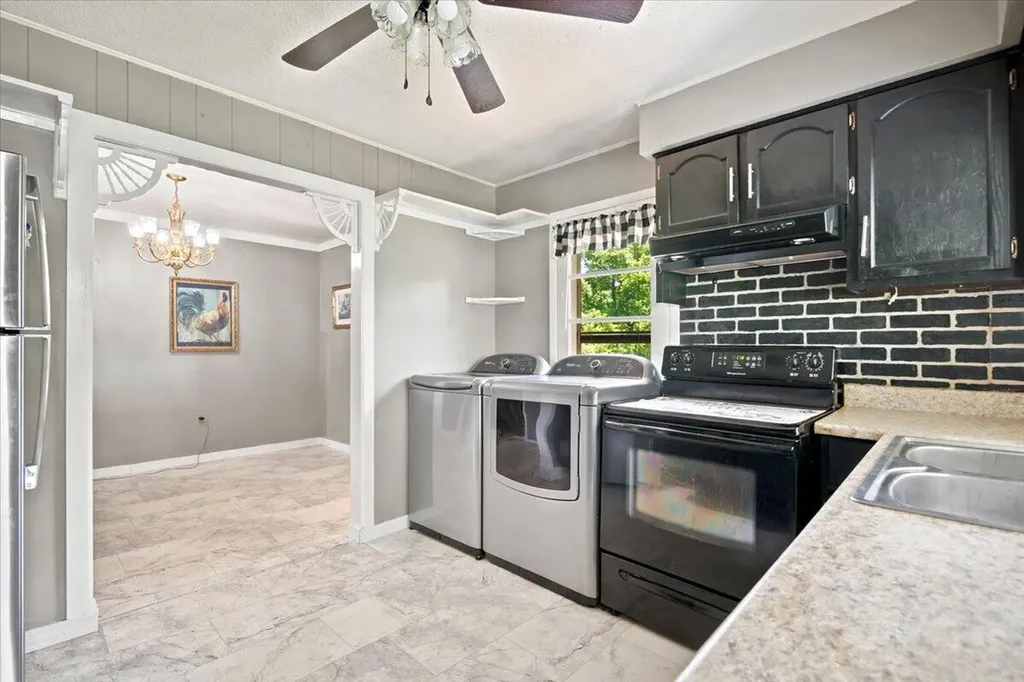 129 129 Mullins Street Livingston KY 40456