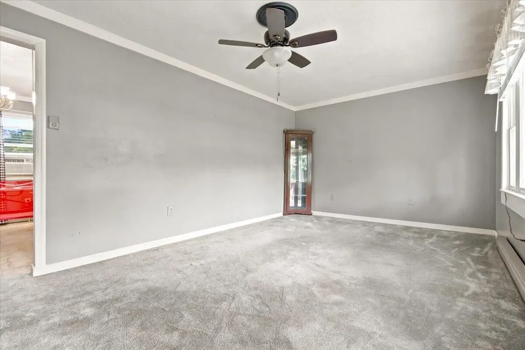 129 129 Mullins Street Livingston KY 40456