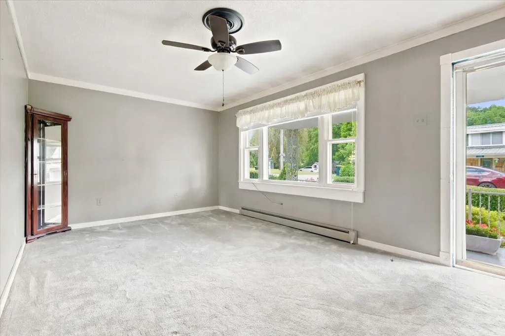 129 129 Mullins Street Livingston KY 40456