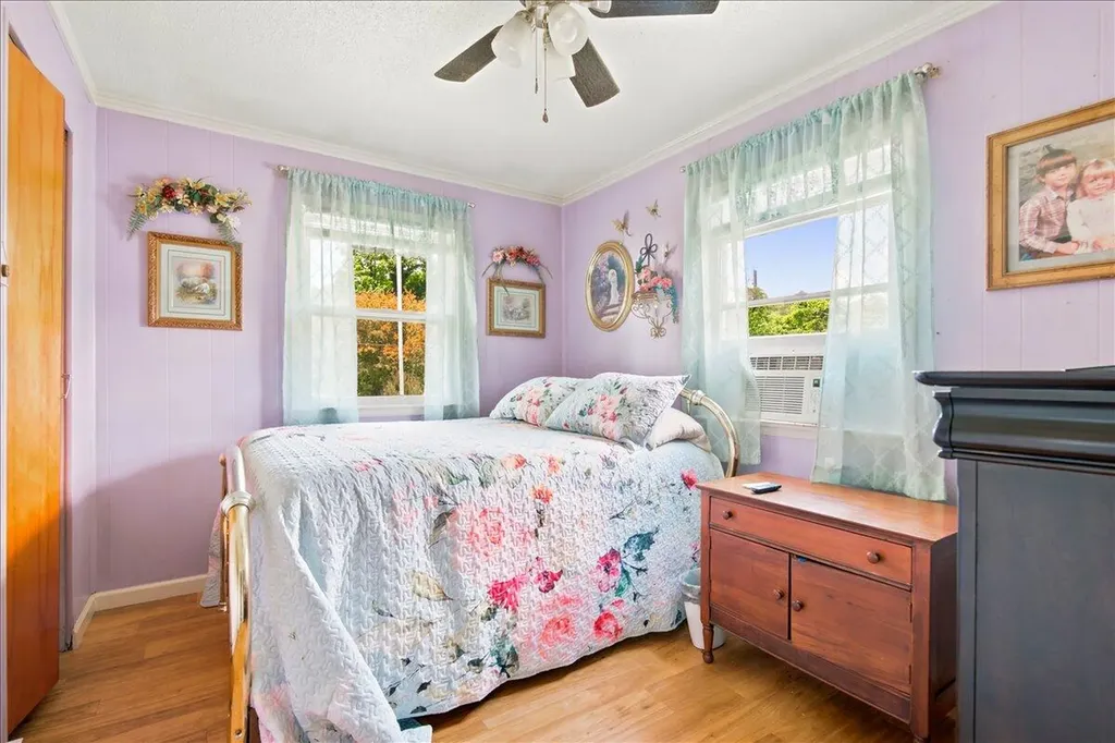 129 129 Mullins Street Livingston KY 40456
