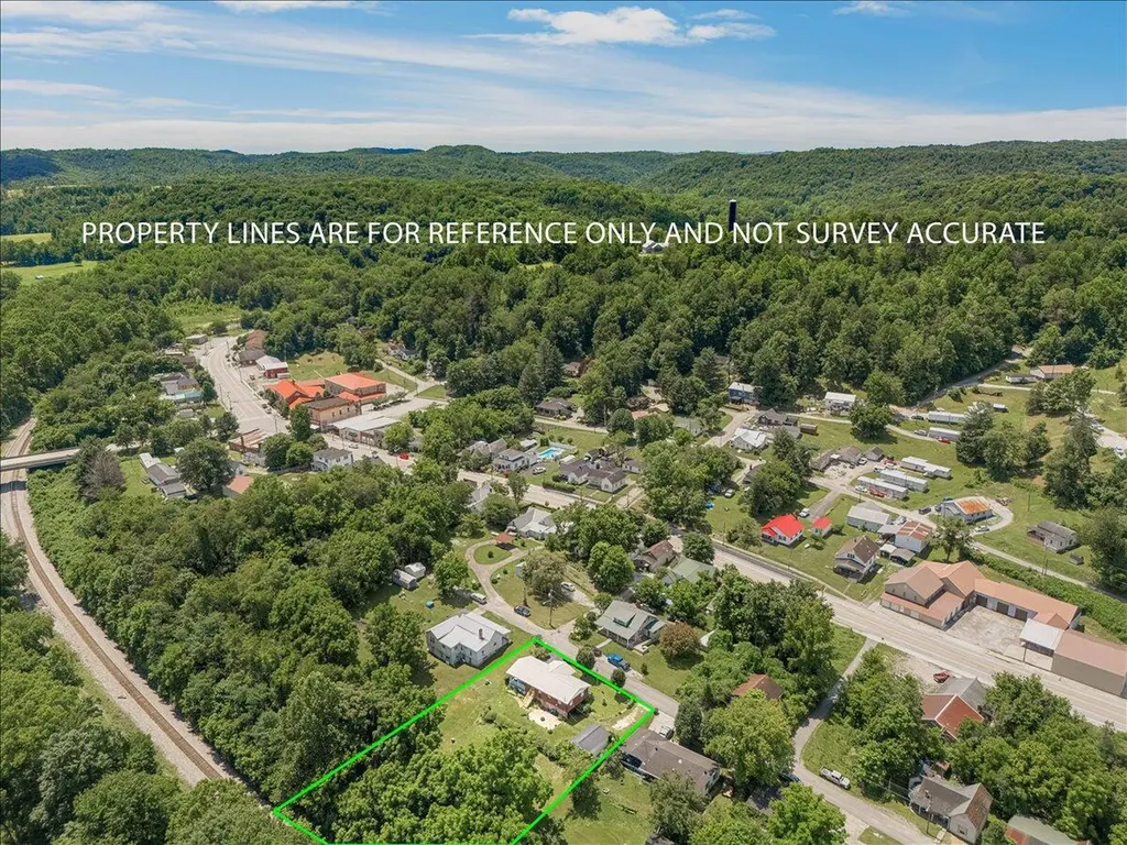 129 129 Mullins Street Livingston KY 40456