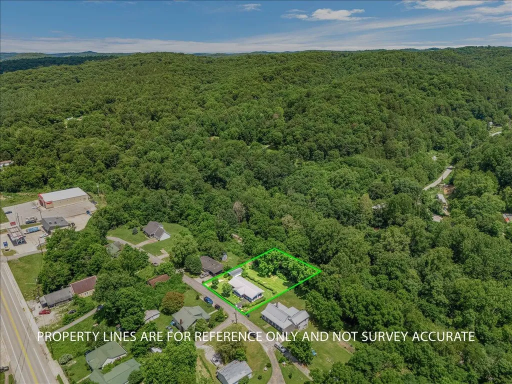129 129 Mullins Street Livingston KY 40456