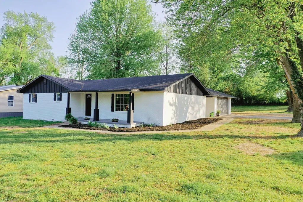 411 Bell Street Princeton KY 42445