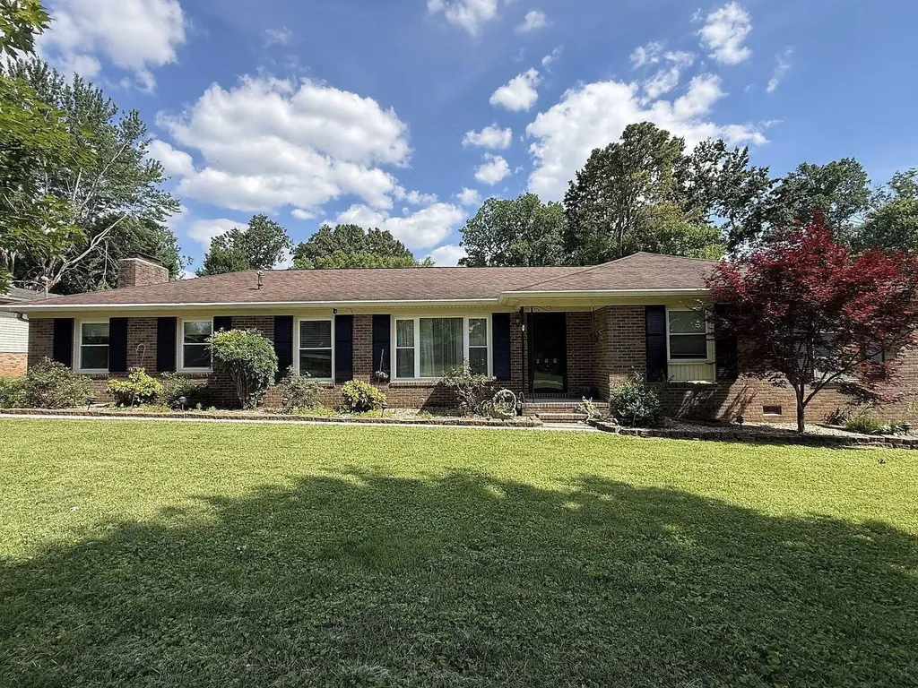106 Millbrooke Drive Hopkinsville KY 42240