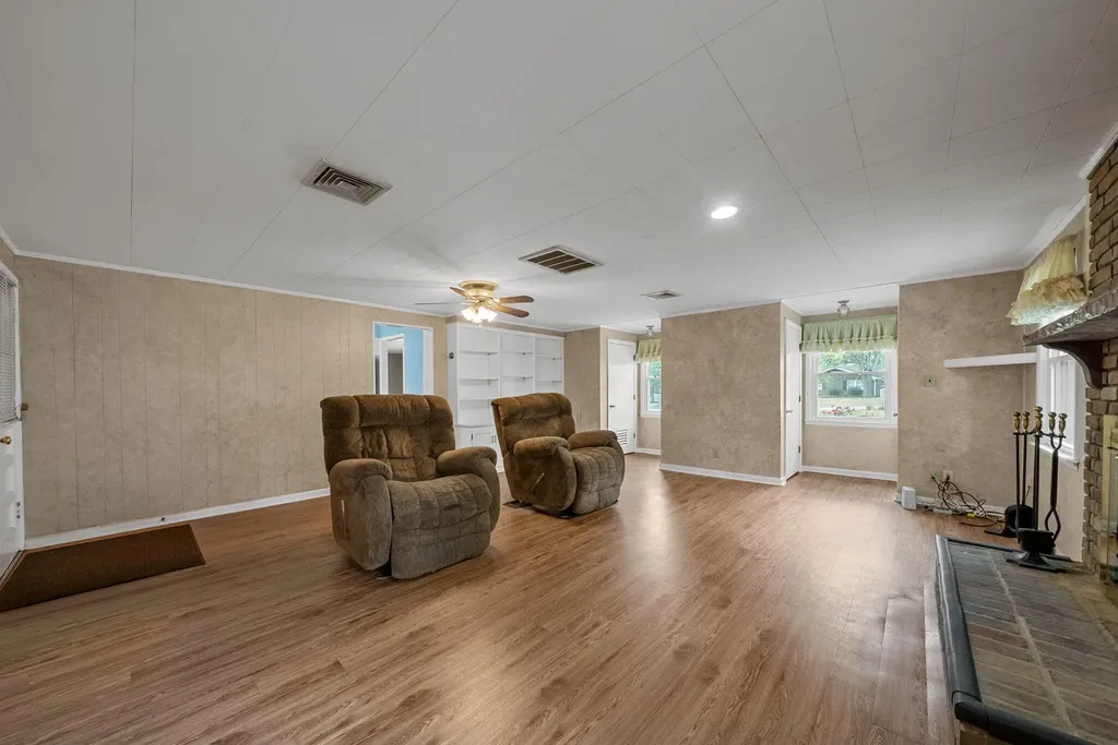 106 Millbrooke Drive Hopkinsville KY 42240