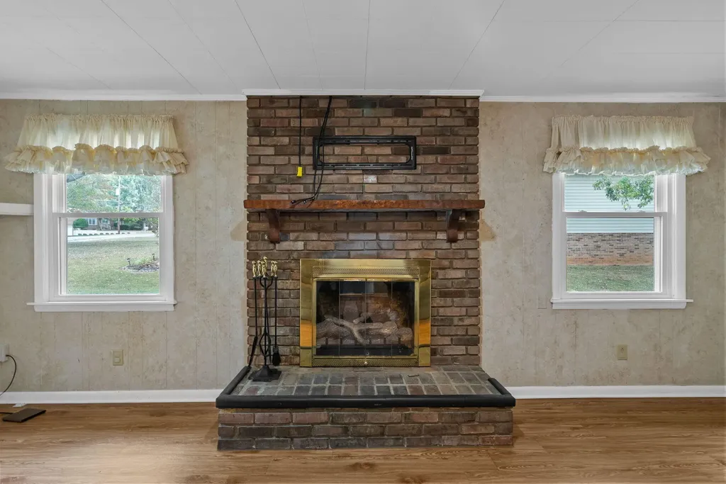 106 Millbrooke Drive Hopkinsville KY 42240