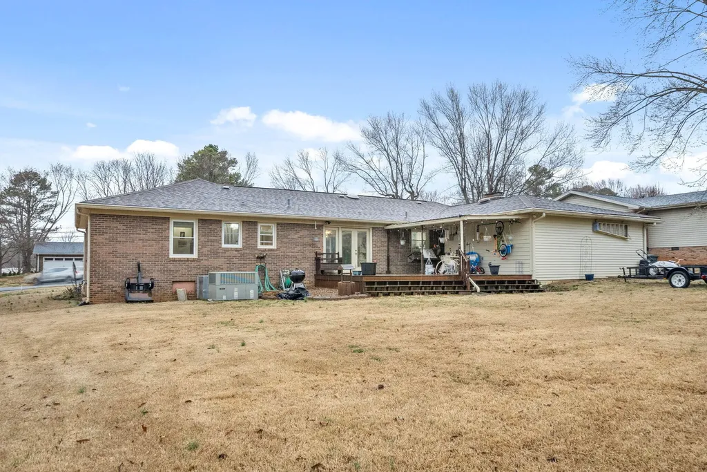 106 Millbrooke Drive Hopkinsville KY 42240