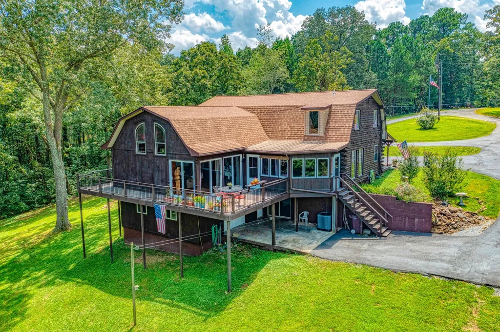 126 Cranfield Lane New Concord KY 42076