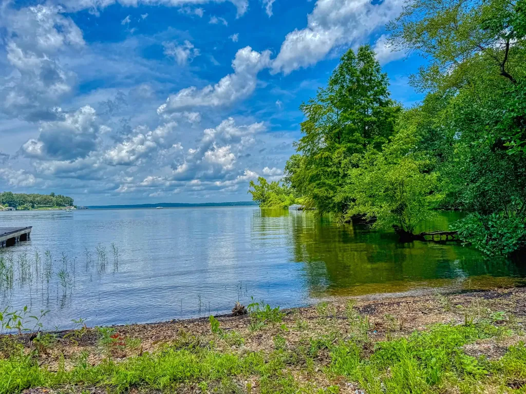 126 Cranfield Lane New Concord KY 42076
