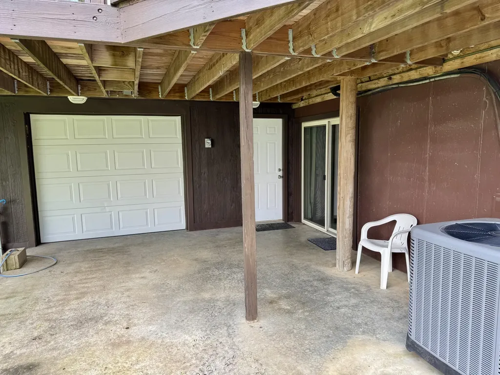 126 Cranfield Lane New Concord KY 42076