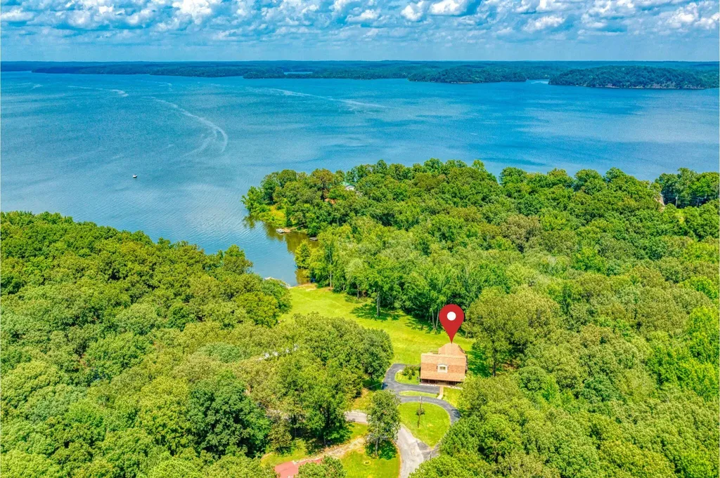 126 Cranfield Lane New Concord KY 42076