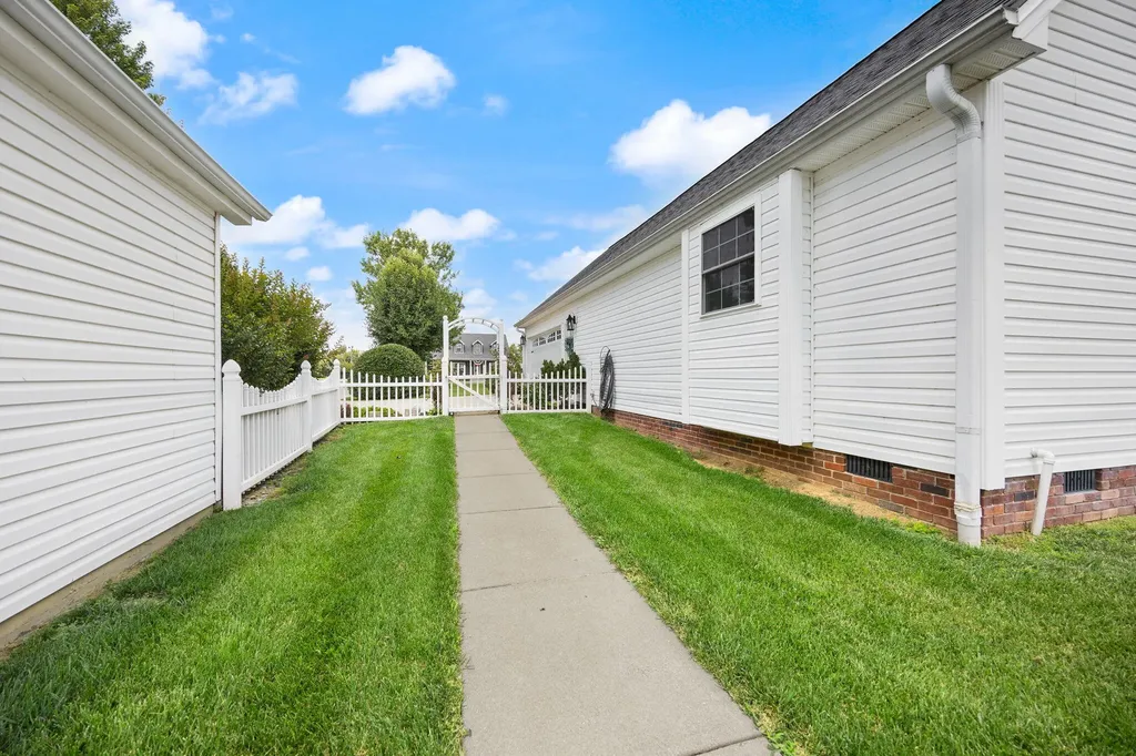 101 Ash Road Hustonville KY 40437