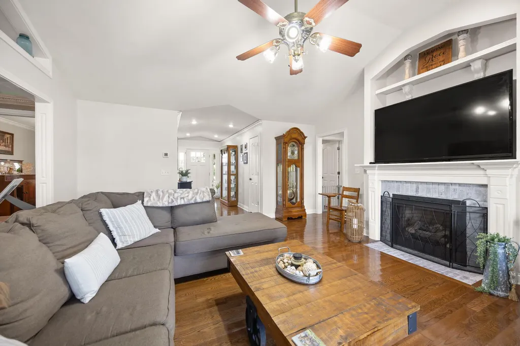 101 Ash Road Hustonville KY 40437