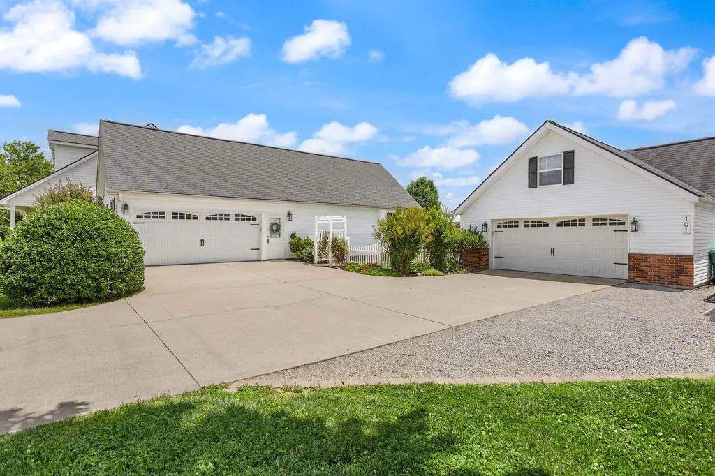 101 Ash Road Hustonville KY 40437