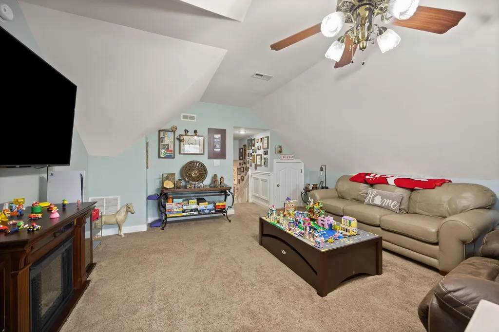 101 Ash Road Hustonville KY 40437