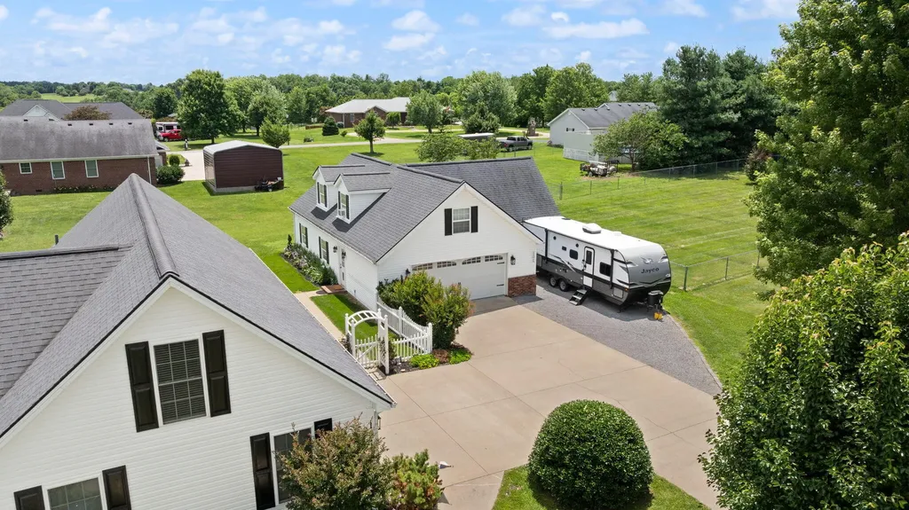 101 Ash Road Hustonville KY 40437