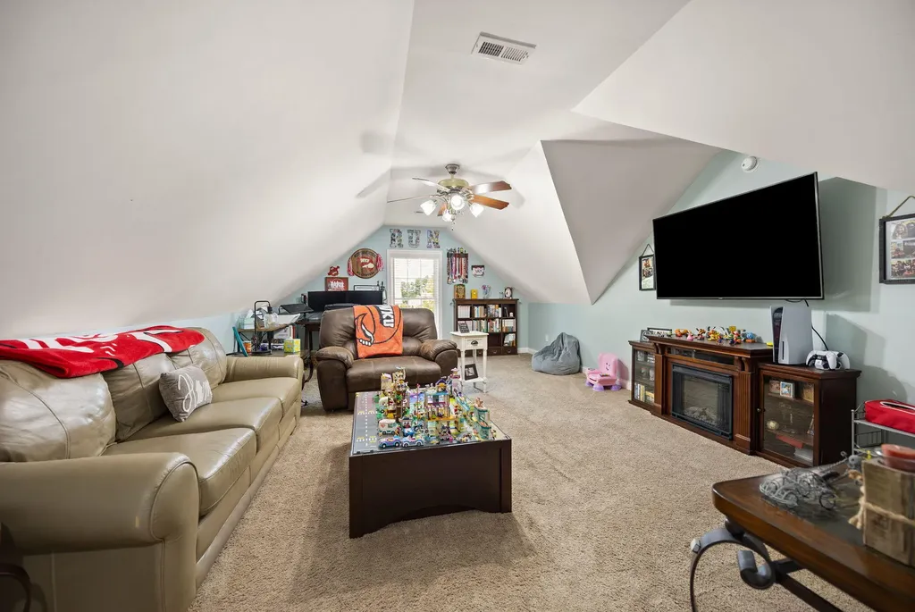 101 Ash Road Hustonville KY 40437
