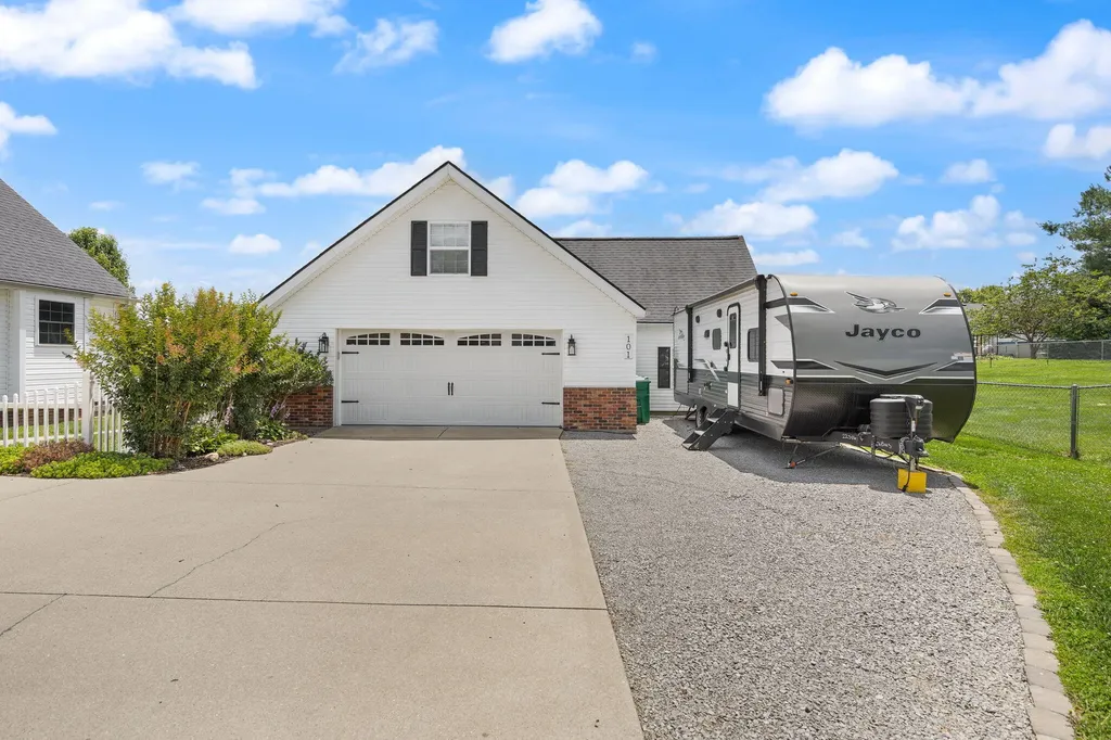 101 Ash Road Hustonville KY 40437