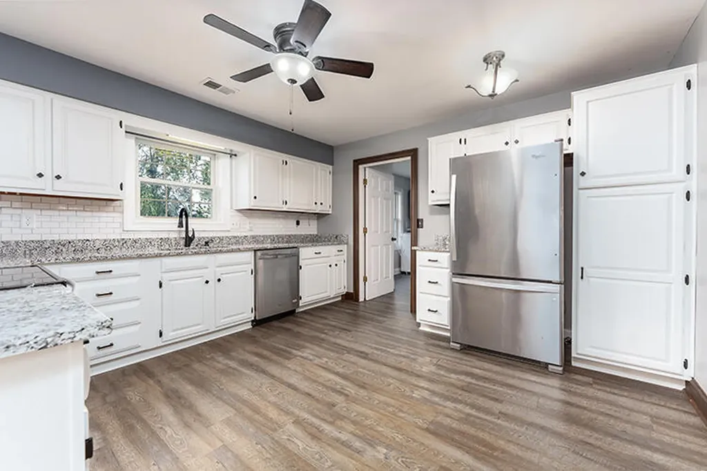 923 Meadow Lane Harrodsburg KY 40330