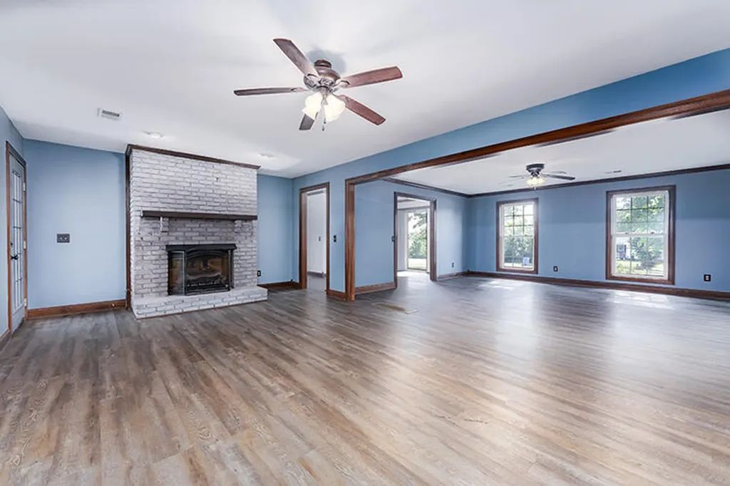 923 Meadow Lane Harrodsburg KY 40330