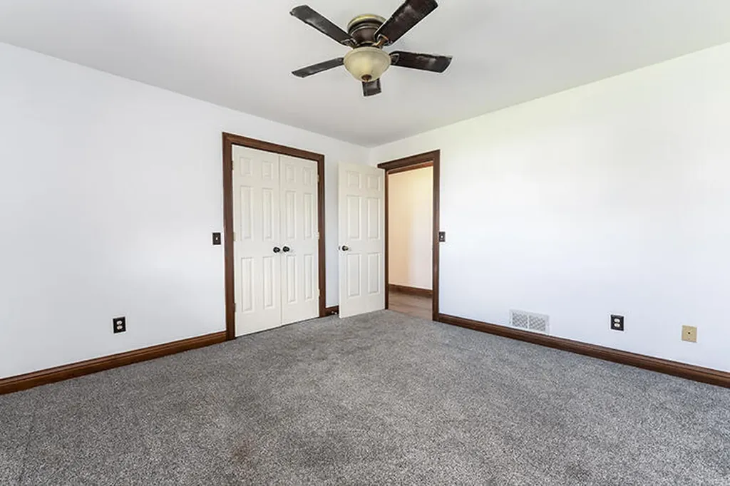 923 Meadow Lane Harrodsburg KY 40330