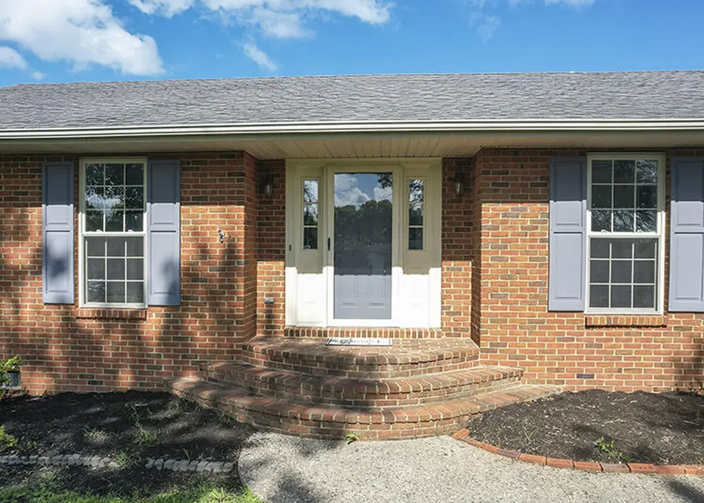 923 Meadow Lane Harrodsburg KY 40330