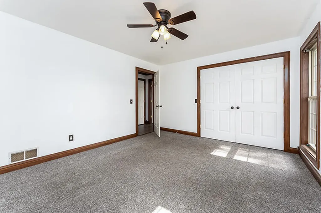 923 Meadow Lane Harrodsburg KY 40330