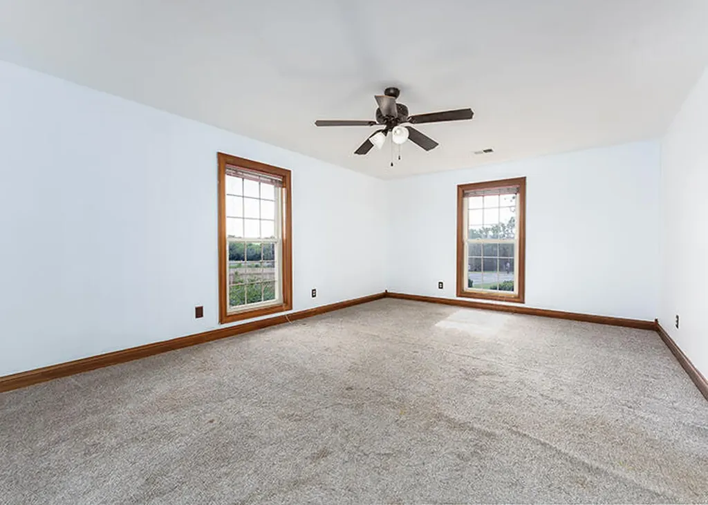 923 Meadow Lane Harrodsburg KY 40330