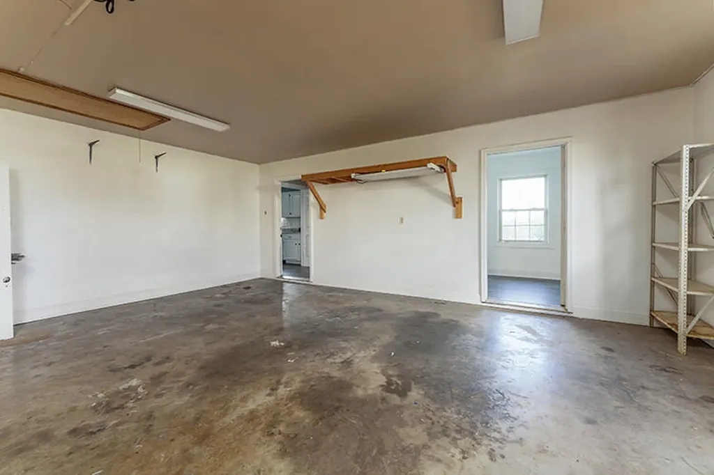 923 Meadow Lane Harrodsburg KY 40330
