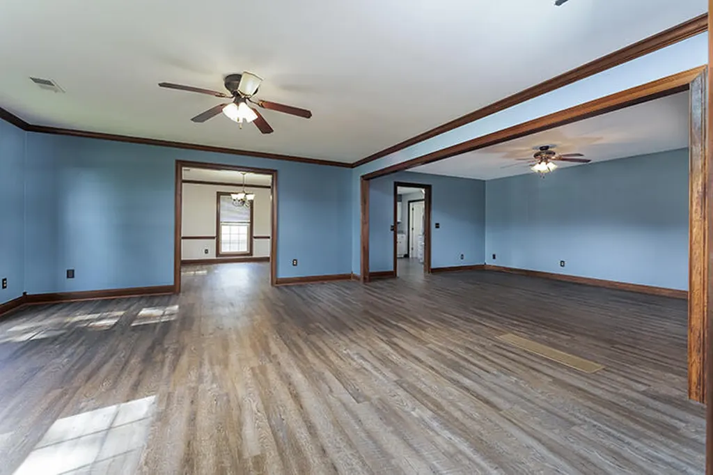 923 Meadow Lane Harrodsburg KY 40330