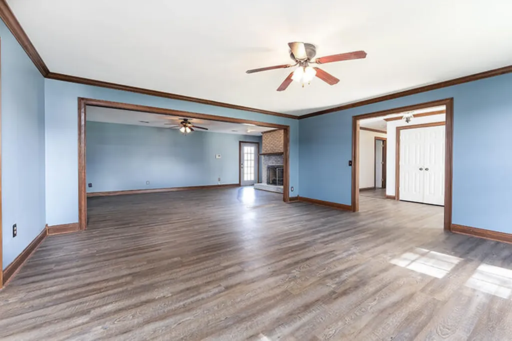 923 Meadow Lane Harrodsburg KY 40330