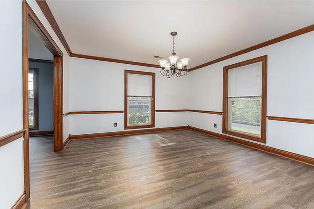 923 Meadow Lane Harrodsburg KY 40330