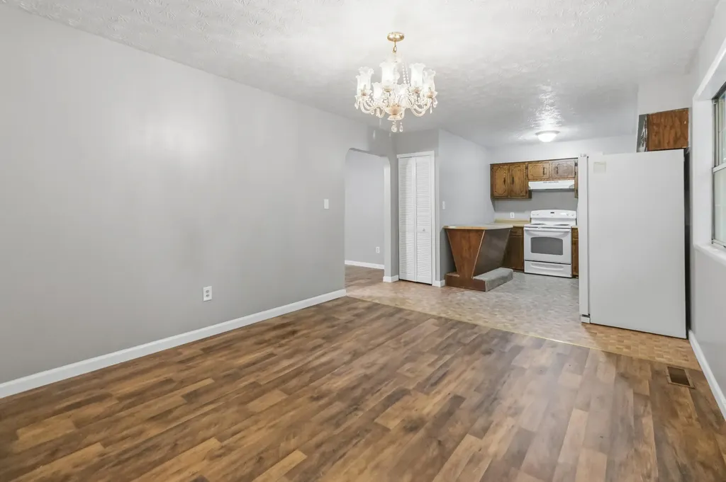 3572 Echo Valley Road Lily KY 40740