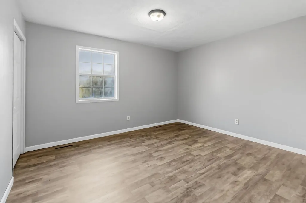 3572 Echo Valley Road Lily KY 40740