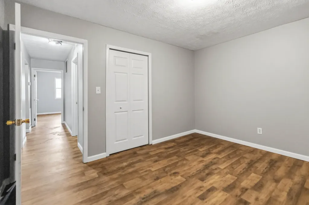 3572 Echo Valley Road Lily KY 40740