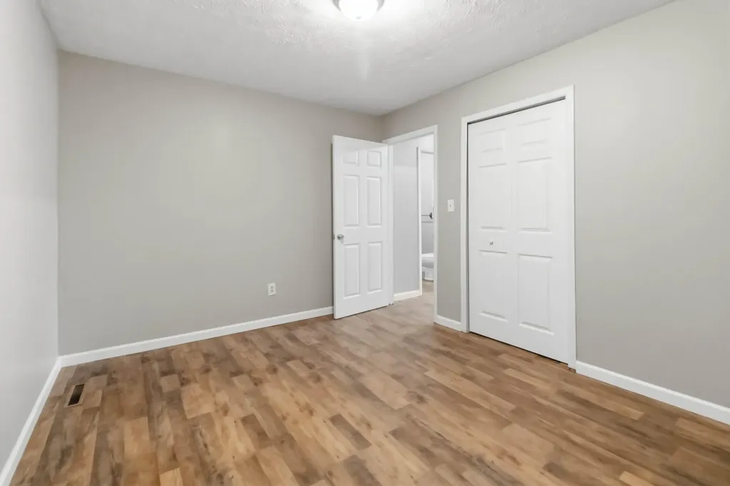 3572 Echo Valley Road Lily KY 40740