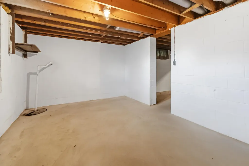 3572 Echo Valley Road Lily KY 40740