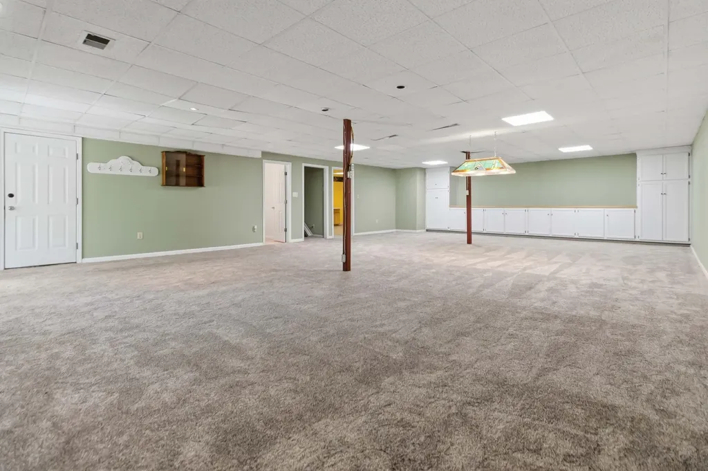 130 Kay Avenue Lancaster KY 40444