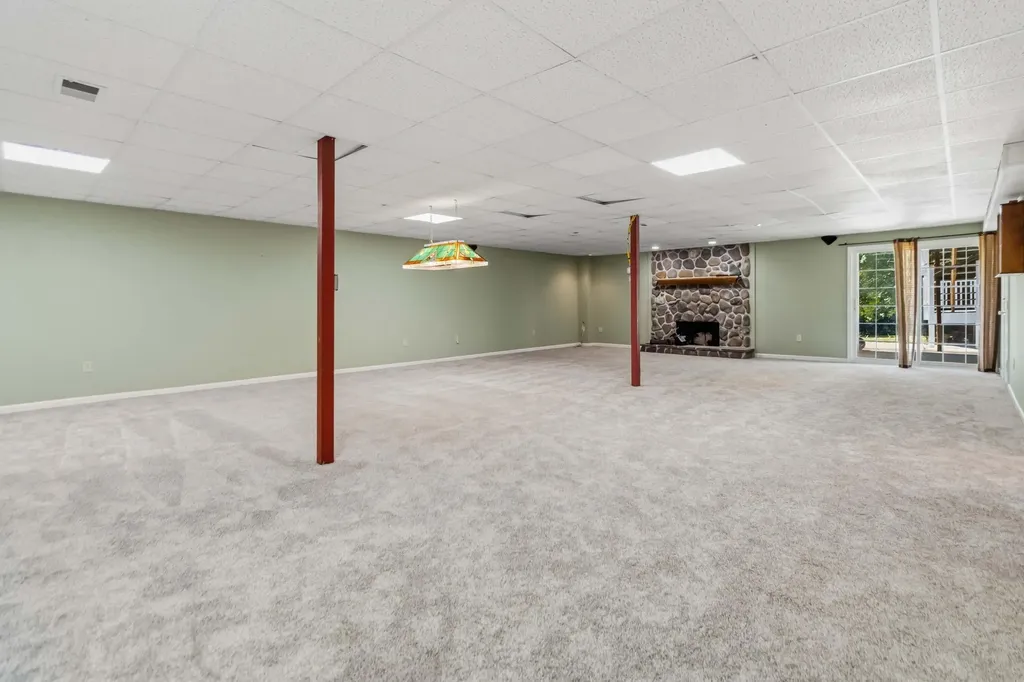 130 Kay Avenue Lancaster KY 40444