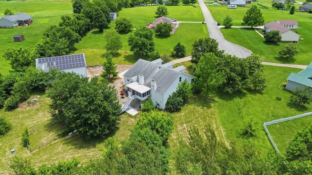 130 Kay Avenue Lancaster KY 40444