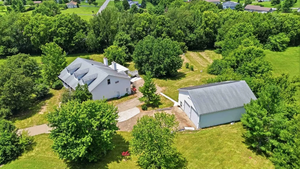 130 Kay Avenue Lancaster KY 40444