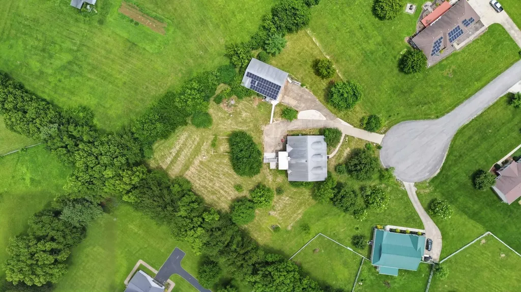 130 Kay Avenue Lancaster KY 40444