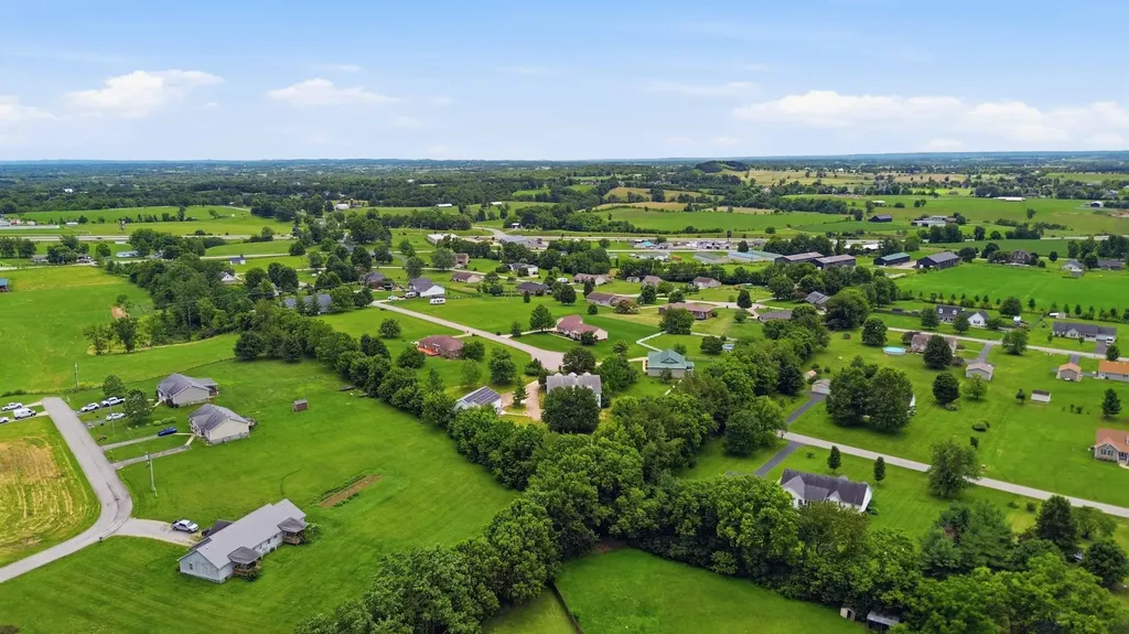 130 Kay Avenue Lancaster KY 40444