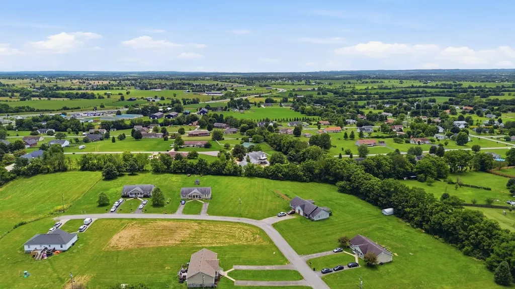 130 Kay Avenue Lancaster KY 40444