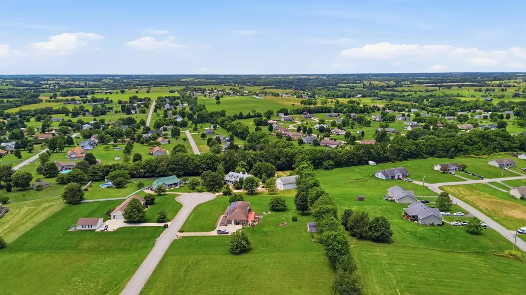 130 Kay Avenue Lancaster KY 40444