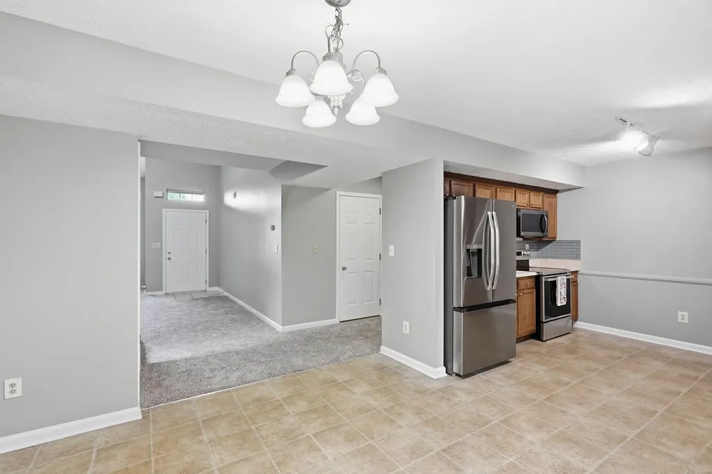 2629 Michelle Park Lexington KY 40511