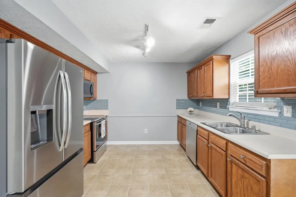 2629 Michelle Park Lexington KY 40511